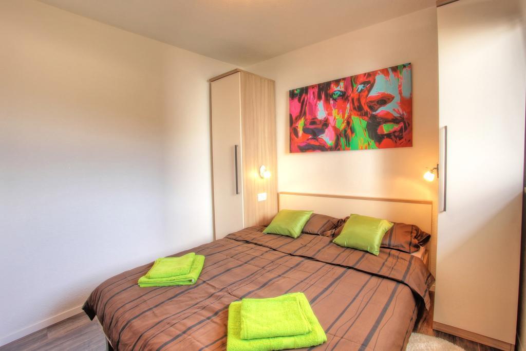 Apartments Nebuloza 罗维尼 外观 照片