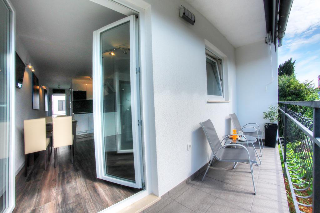Apartments Nebuloza 罗维尼 外观 照片